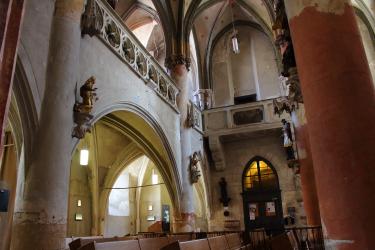 A Bencés templom képekben